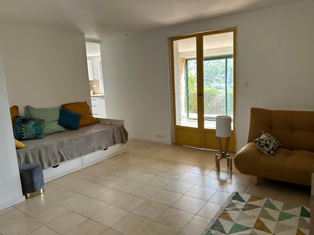 Grand T2 Bis Avec Terrasse Et Vue Appartement