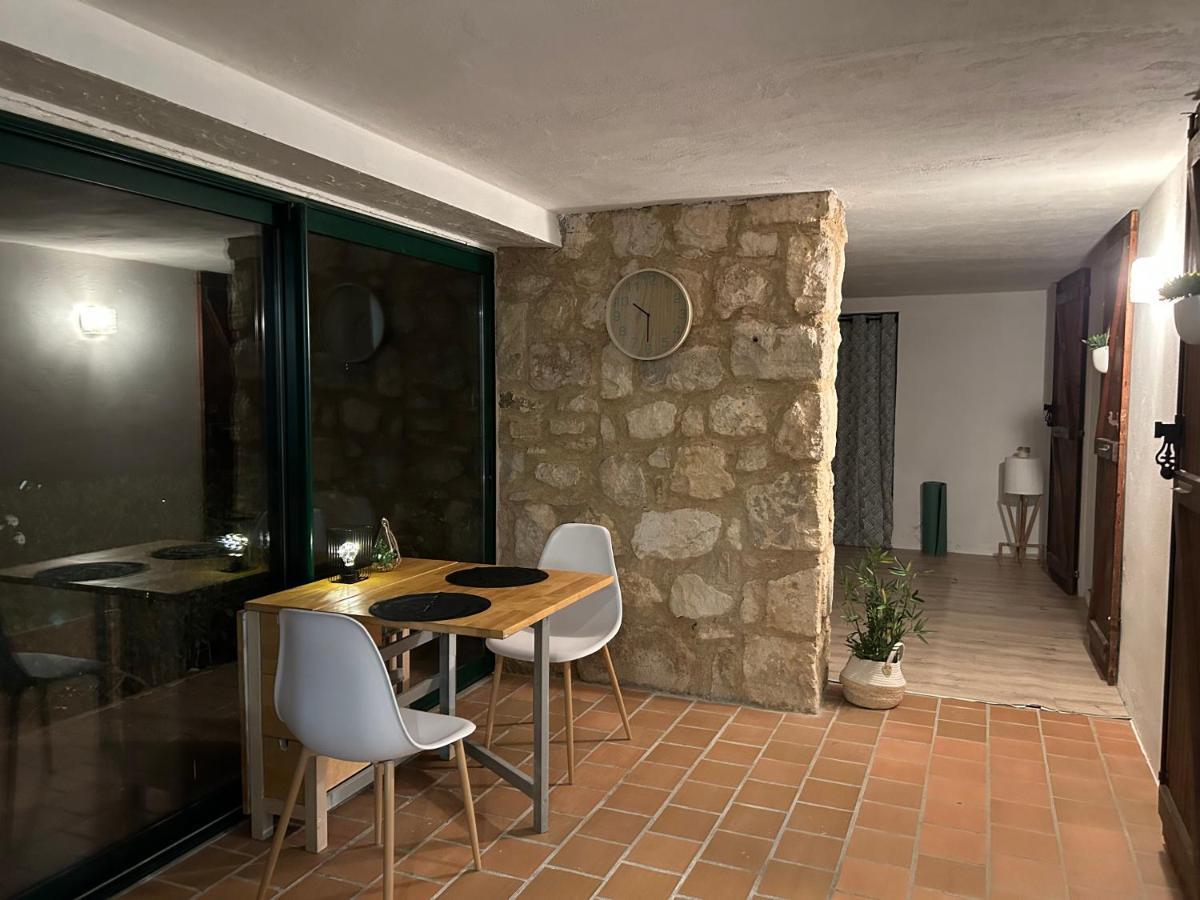 Grand T2 Bis Avec Terrasse Et Vue Appartement *